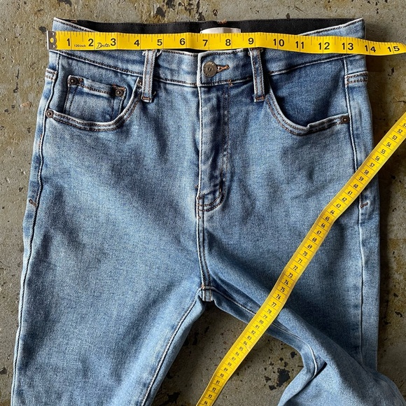 Special A Light Blue Flare Frayed Hem Women’s Jeans Size 7/28 - Picture 6 of 9